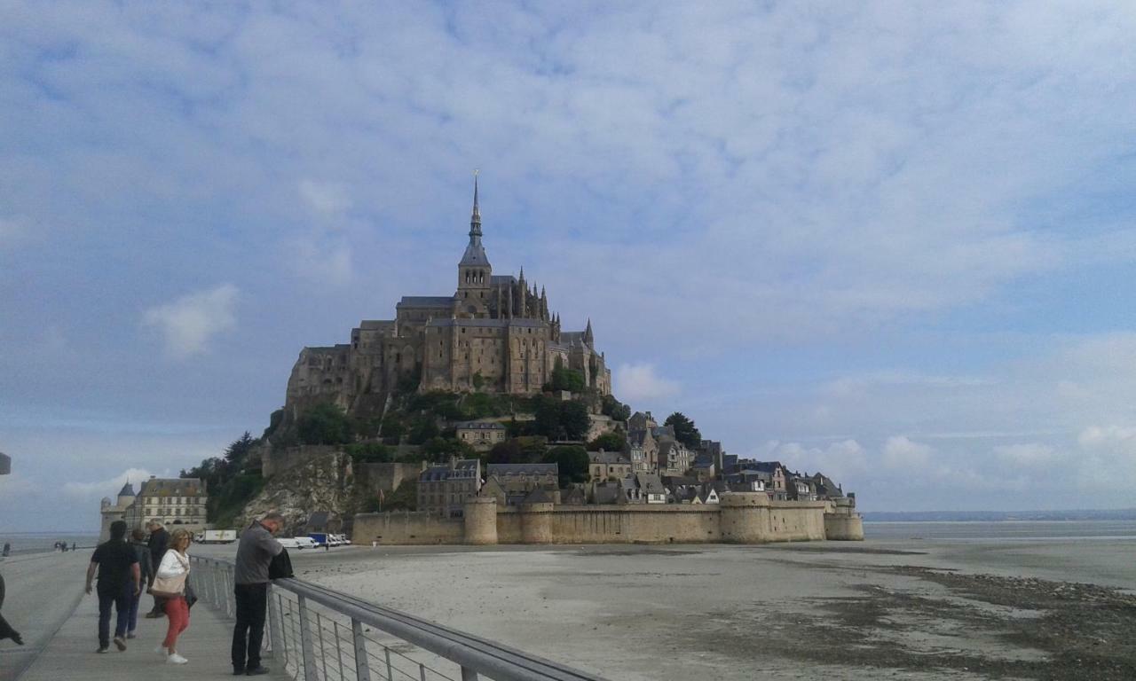 La Gerbaudiere Chambres&Table D Hotes Proche Mont Saint Michel Cuisine Maison Notre-Dame-du-Touchet ภายนอก รูปภาพ